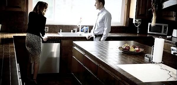 MILF real estate agent tricked into sex by a perv buyer